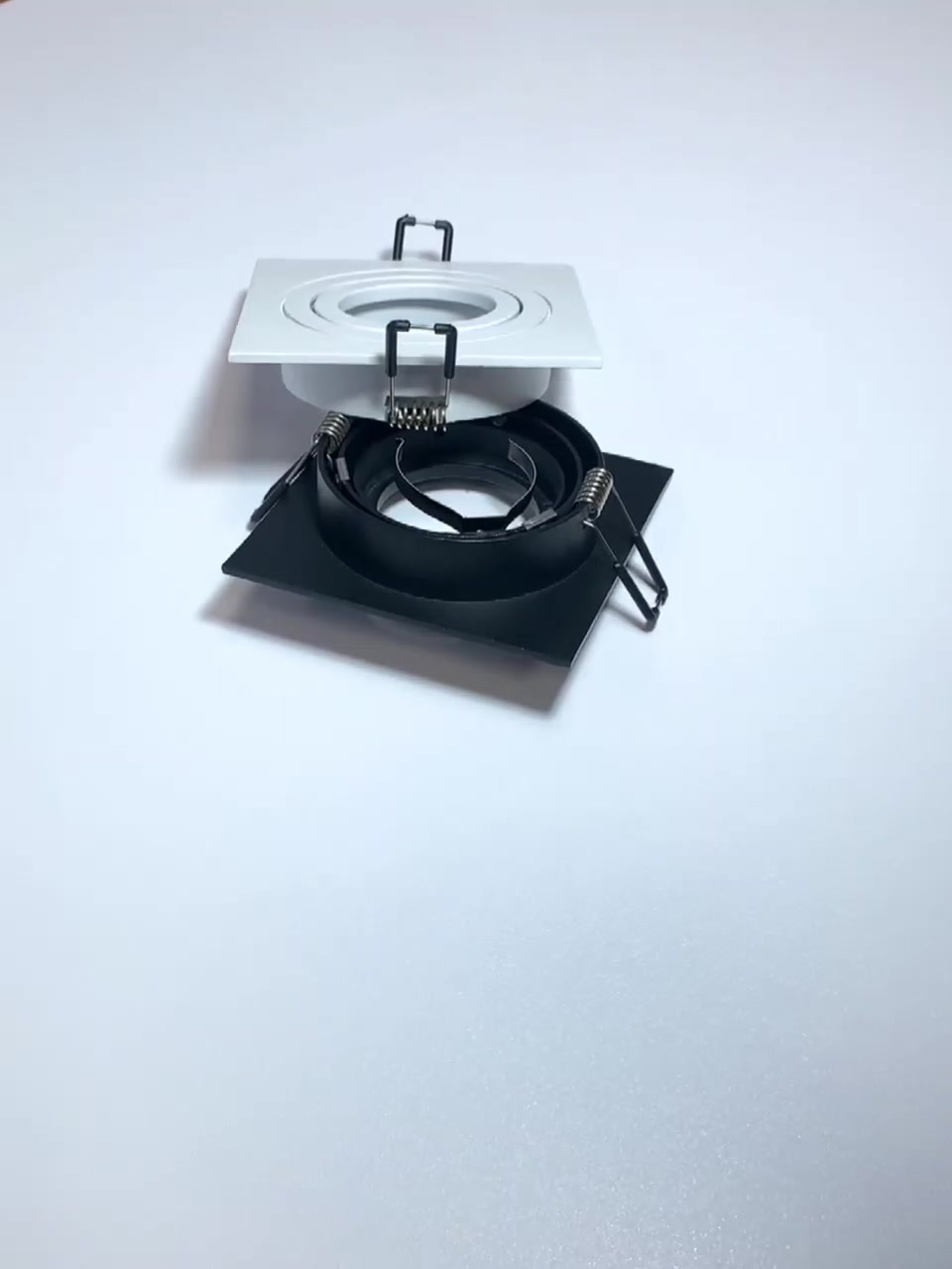 Светильник встраиваемый поворотный GU5.3 (MR16) квадрат 010104 Белый SignImpress