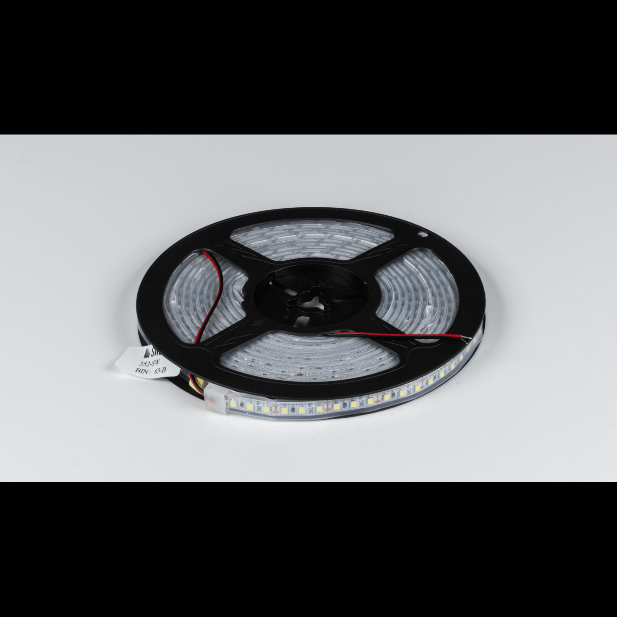 Лента светодиодная стандарт SMD3528 120LED/м 9,6Вт/м 12В IP66 Цвет:Холодный (1метр) 3М SWG