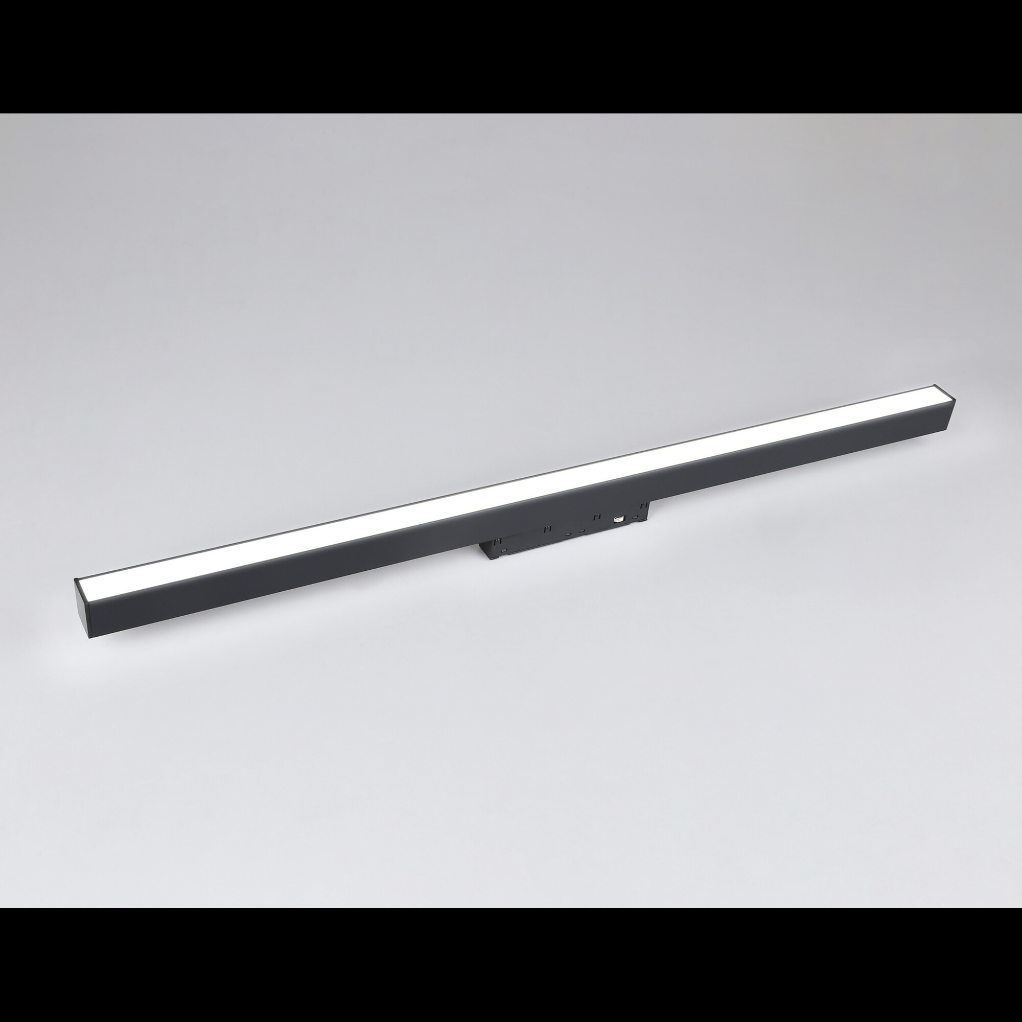 Светильник для шинопровода Magnetic GL4011 BK черный IP20 24W 4200K 48V 605 Ambrella light