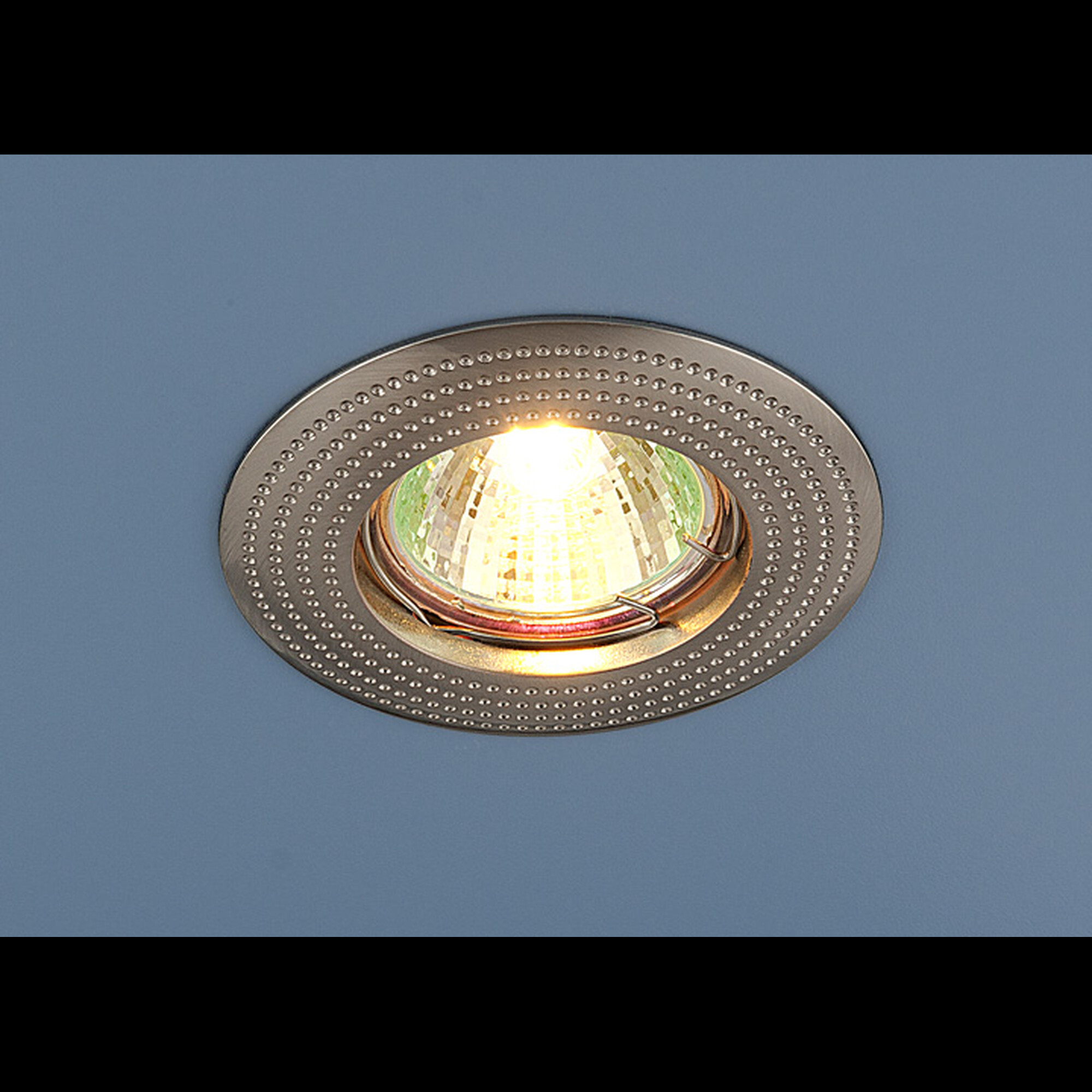 Светильник встраиваемый 601 MR16 перфорация сатин никель Elektrostandard (распродажа)