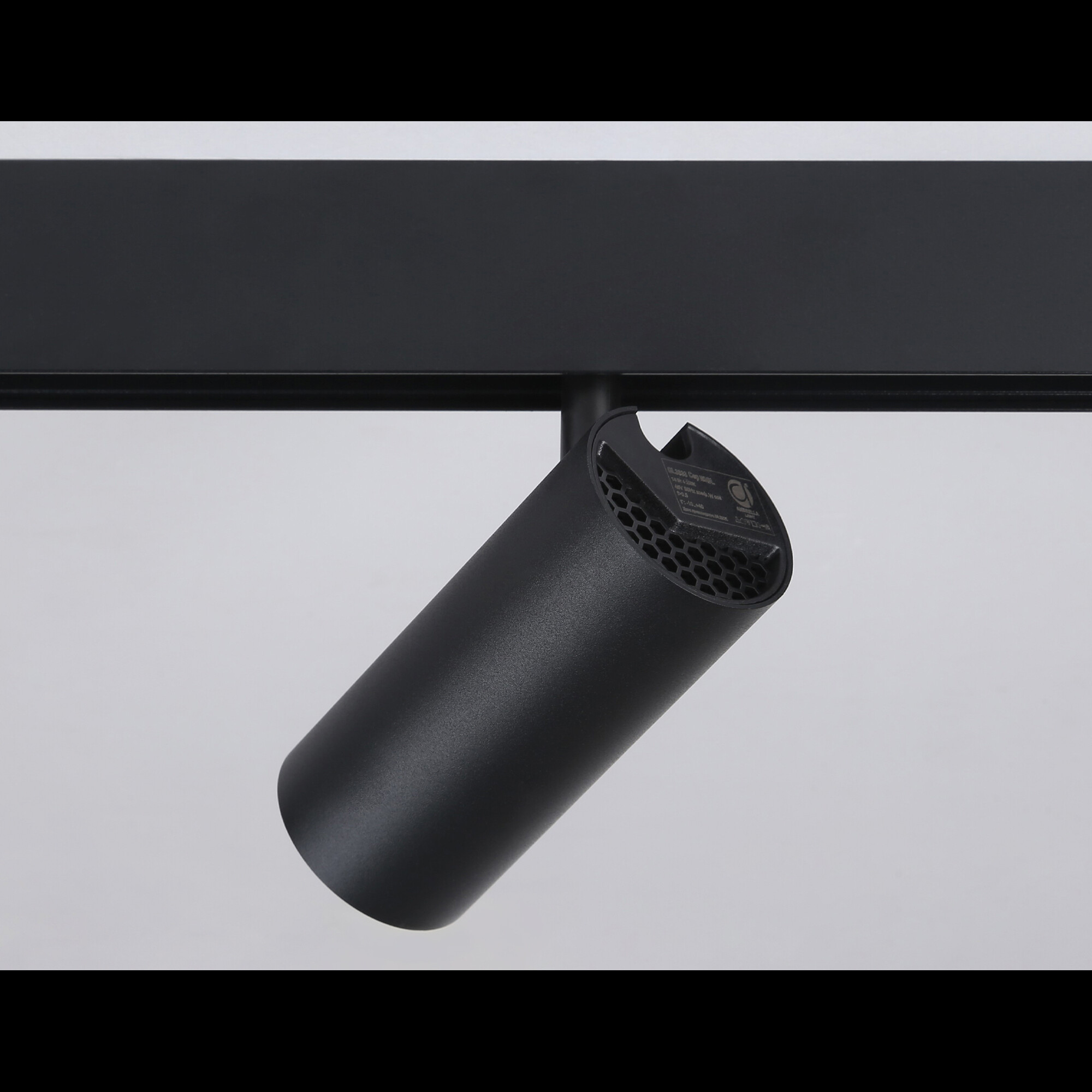 Светильник светодиодный трековый для шинопровода Magnetic GL3833 BK черный IP20 15W 4200K 48V 24° A 