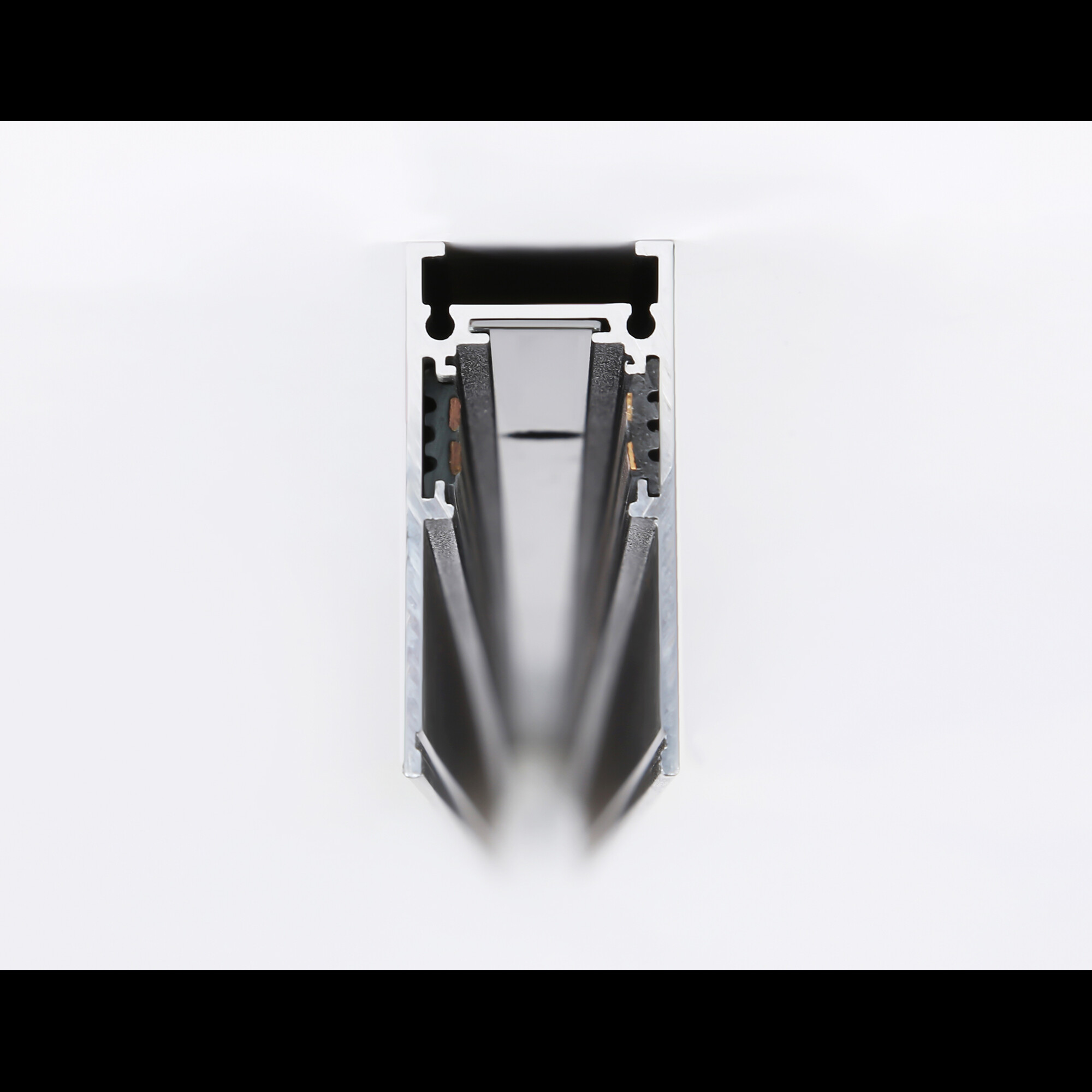 Шинопровод магнитный низковольтный накладной Magnetic GL3301 BK черный IP20 48V 1000 Ambrella light 