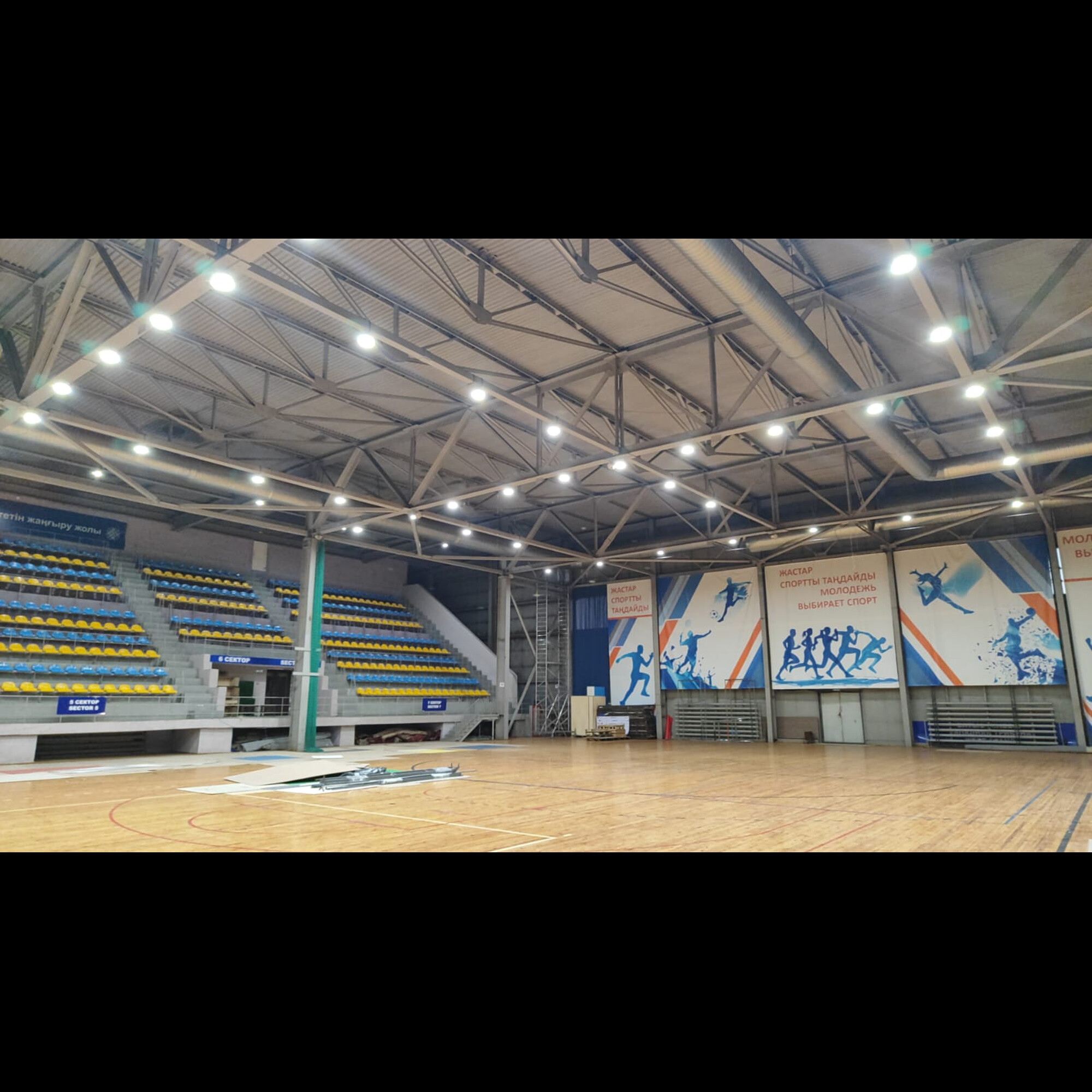 Светильник светодиодный FHB 08-90-850-C120 (90 Вт, до 12804 Лм, 3,2 кг, 141 Лм/Вт) Ферекс