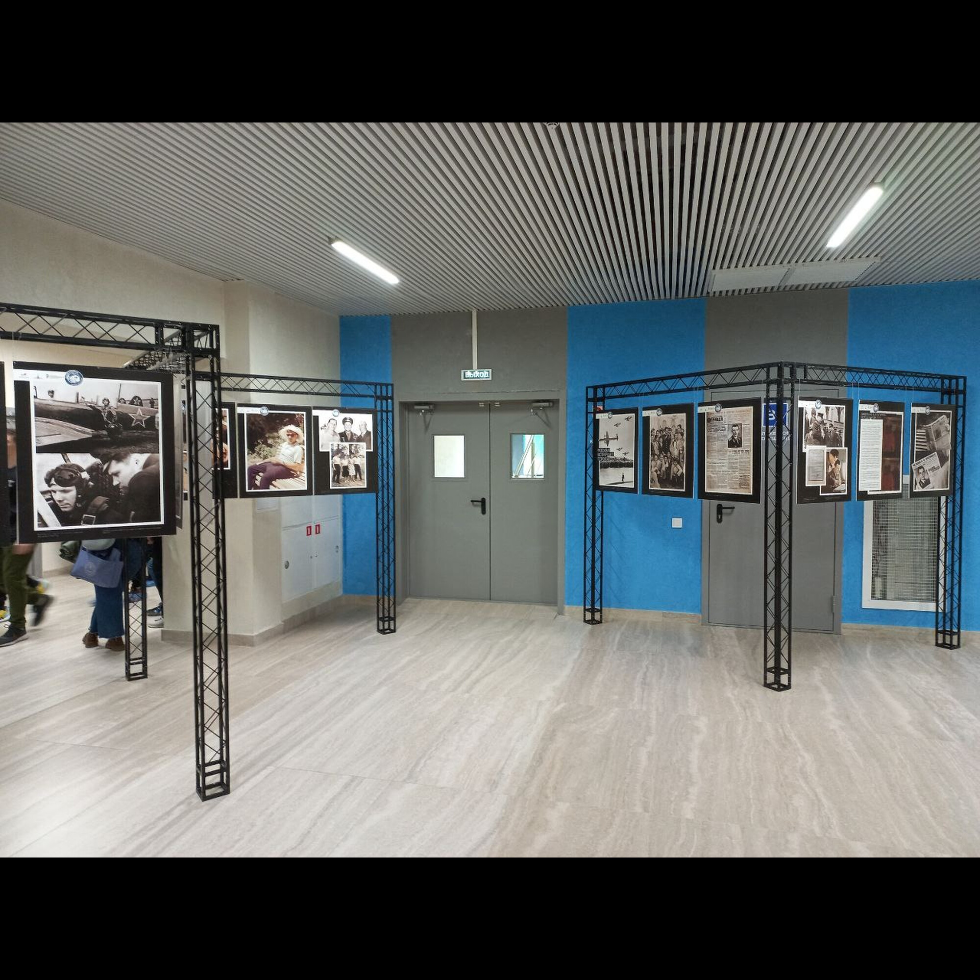 Фермы металлические Line 22*22*150cm, цвет черный, SignImpress