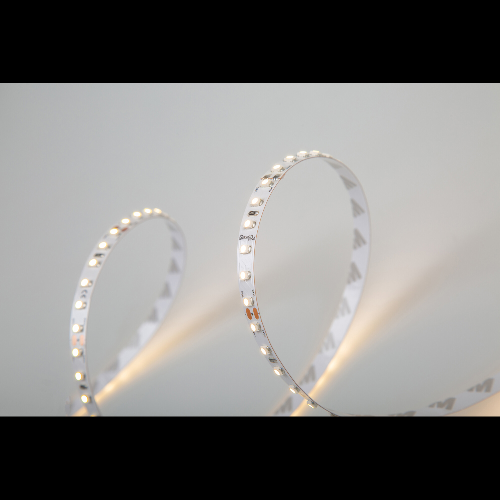 Лента светодиодная LUX3528 120LED/м 9,6Вт/м 24В IP33 Цвет:Теплый белый (3000K) (1метр) SWG