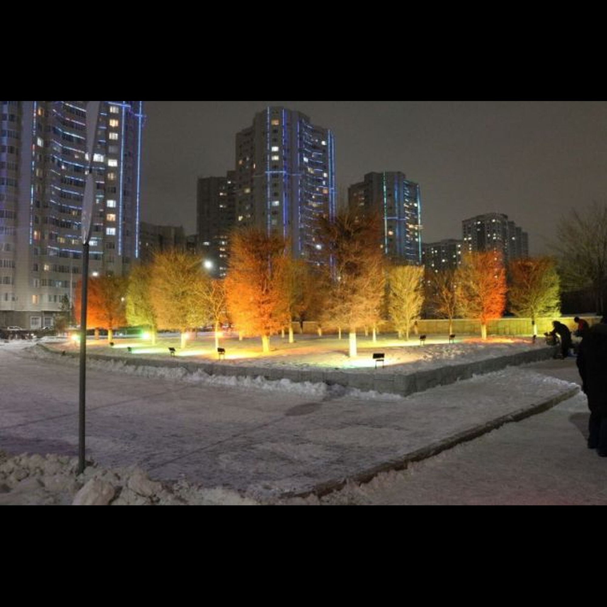 Прожектор светодиодный заливного света TGDN 220В 30Вт Жёлтый 120° SignImpress