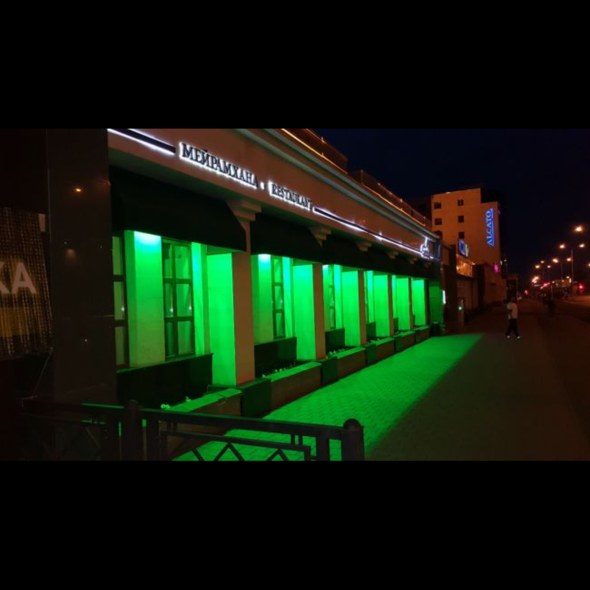 Прожектор светодиодный заливного света TGD 30Вт Зелёный SignImpress