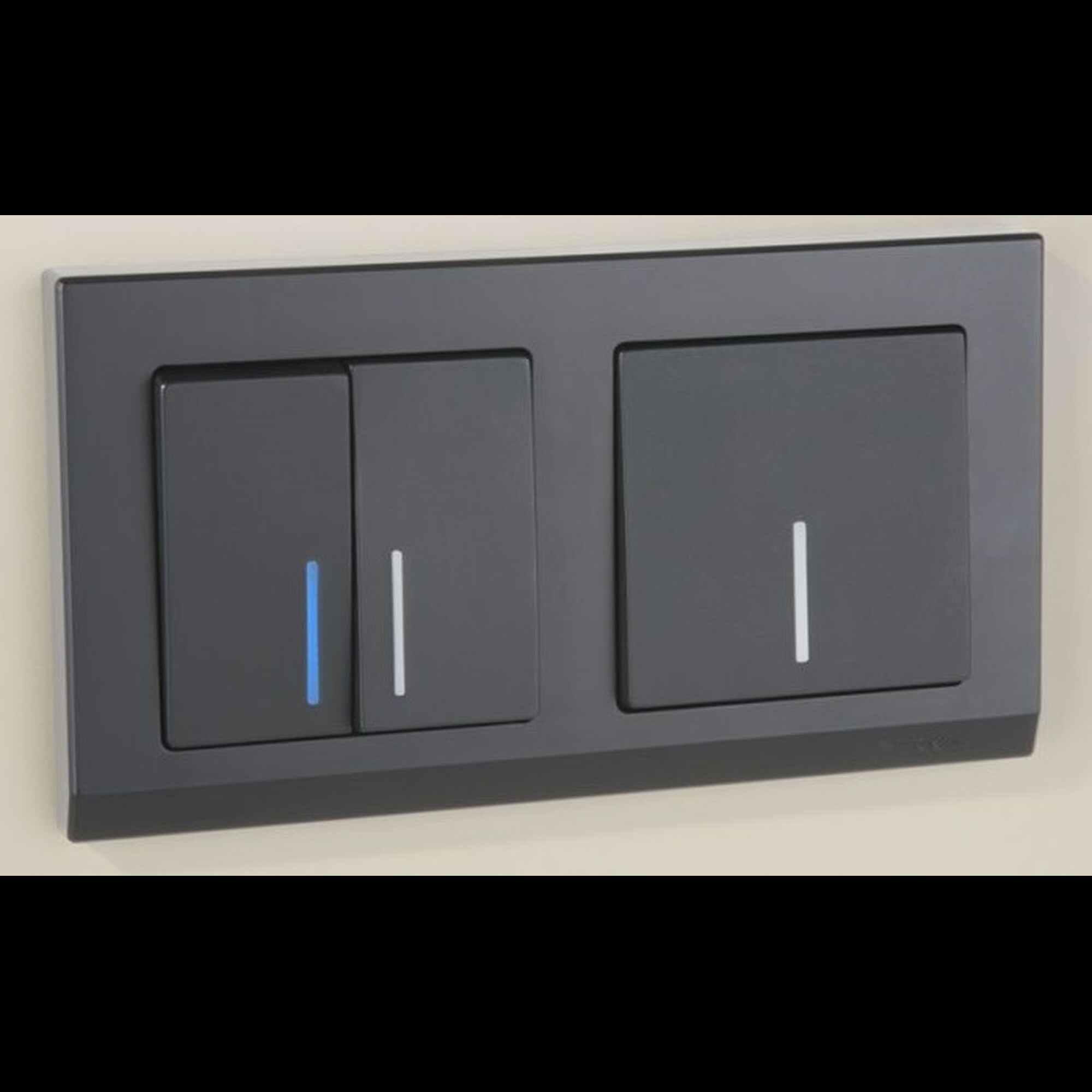 Рамка на 3 поста (черный) / W0031808 (распродажа)