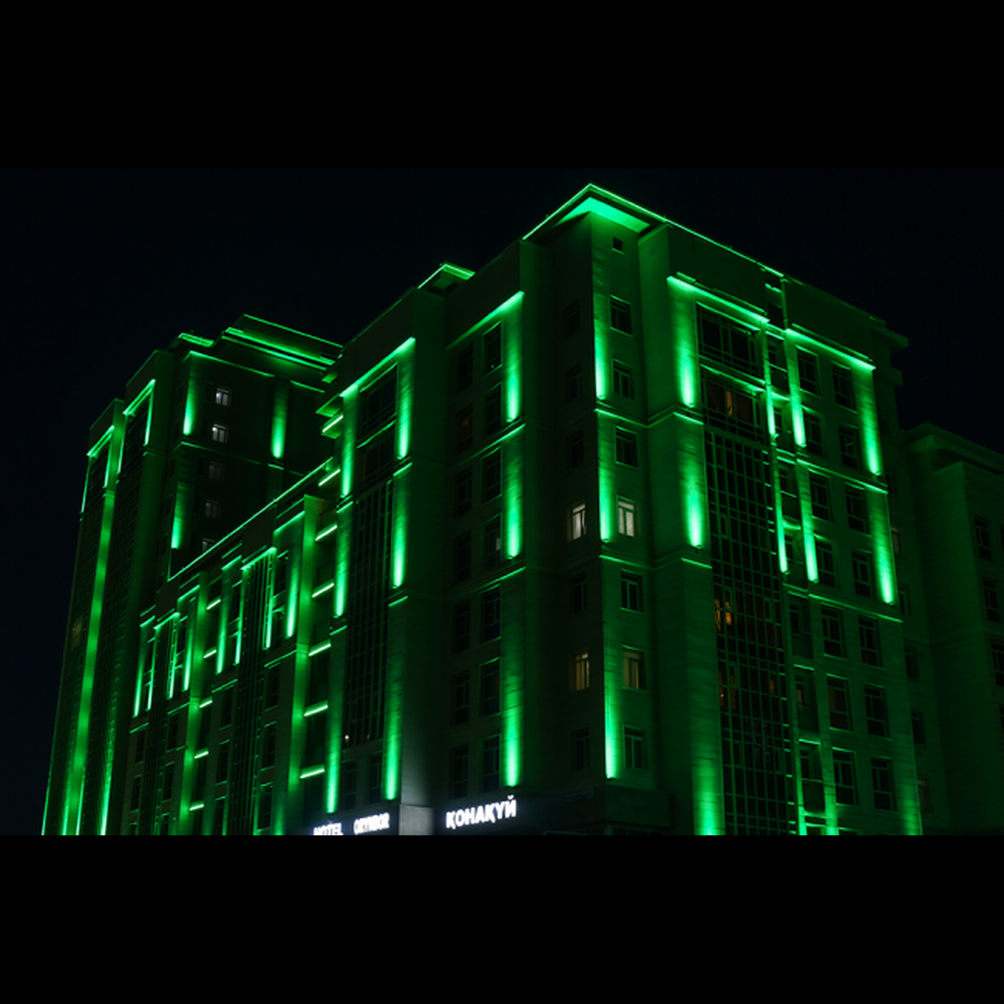 Прожектор светодиодный WRN 1972 24В 72Вт RGB SMD3535 36Д 30˚ SignImpress