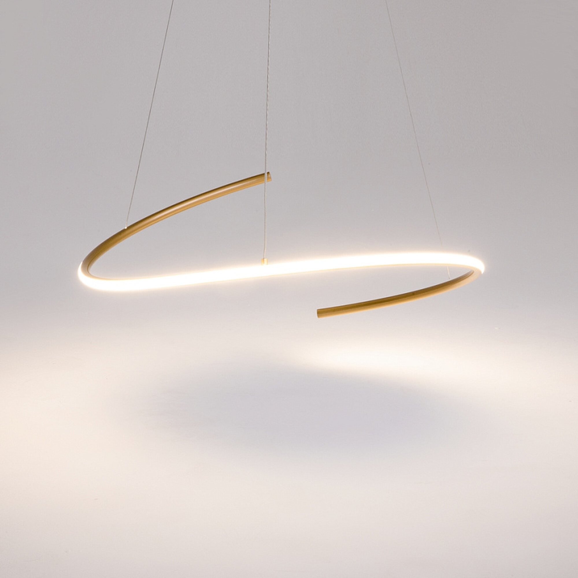 Подвесной светильник Curve 2600-3500К 31Вт MOD242PL-L33BSK Maytoni