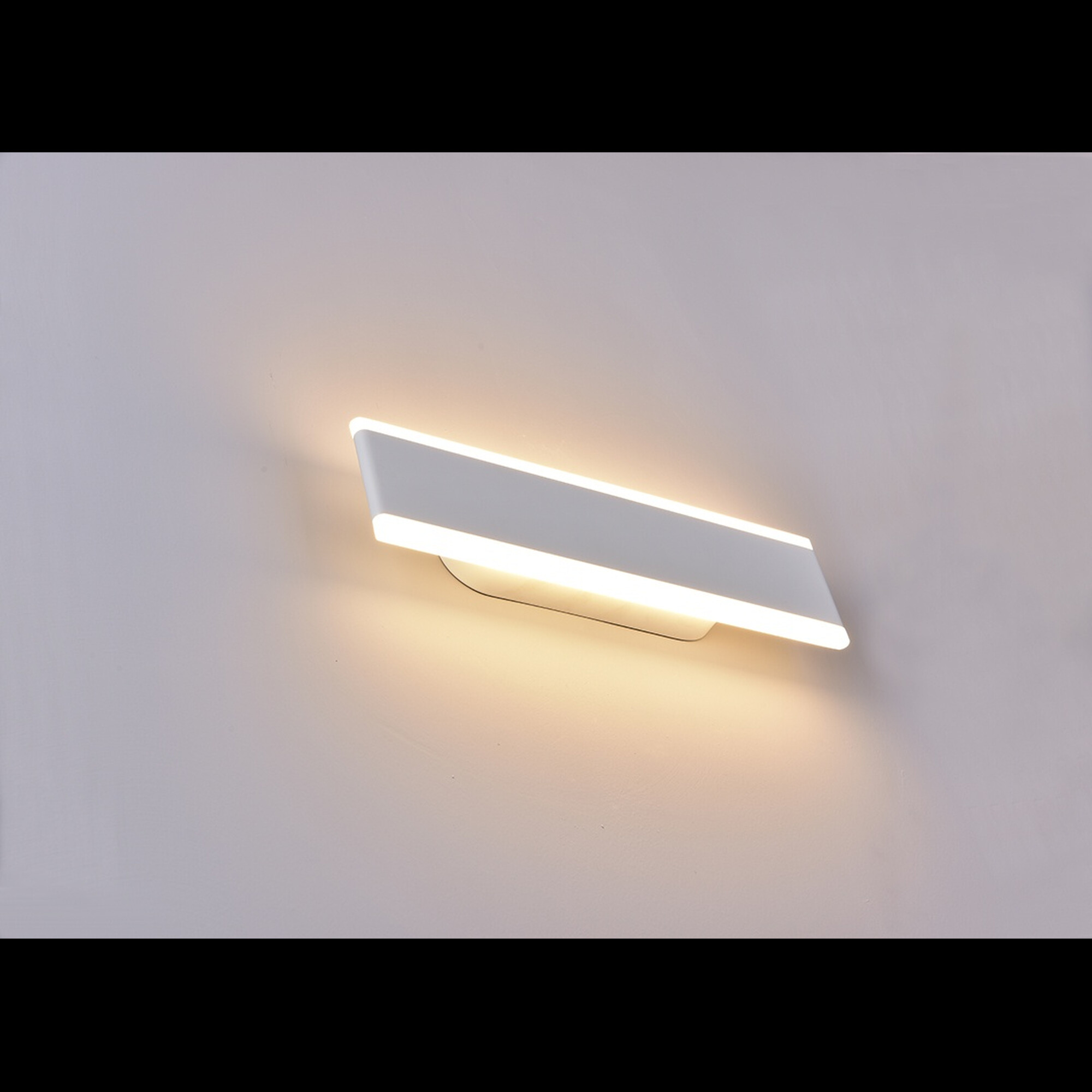 Светильник настенный LN, Белый, 24Вт, 3000K, IP20, GW-8083L-24-WH-WW SWG