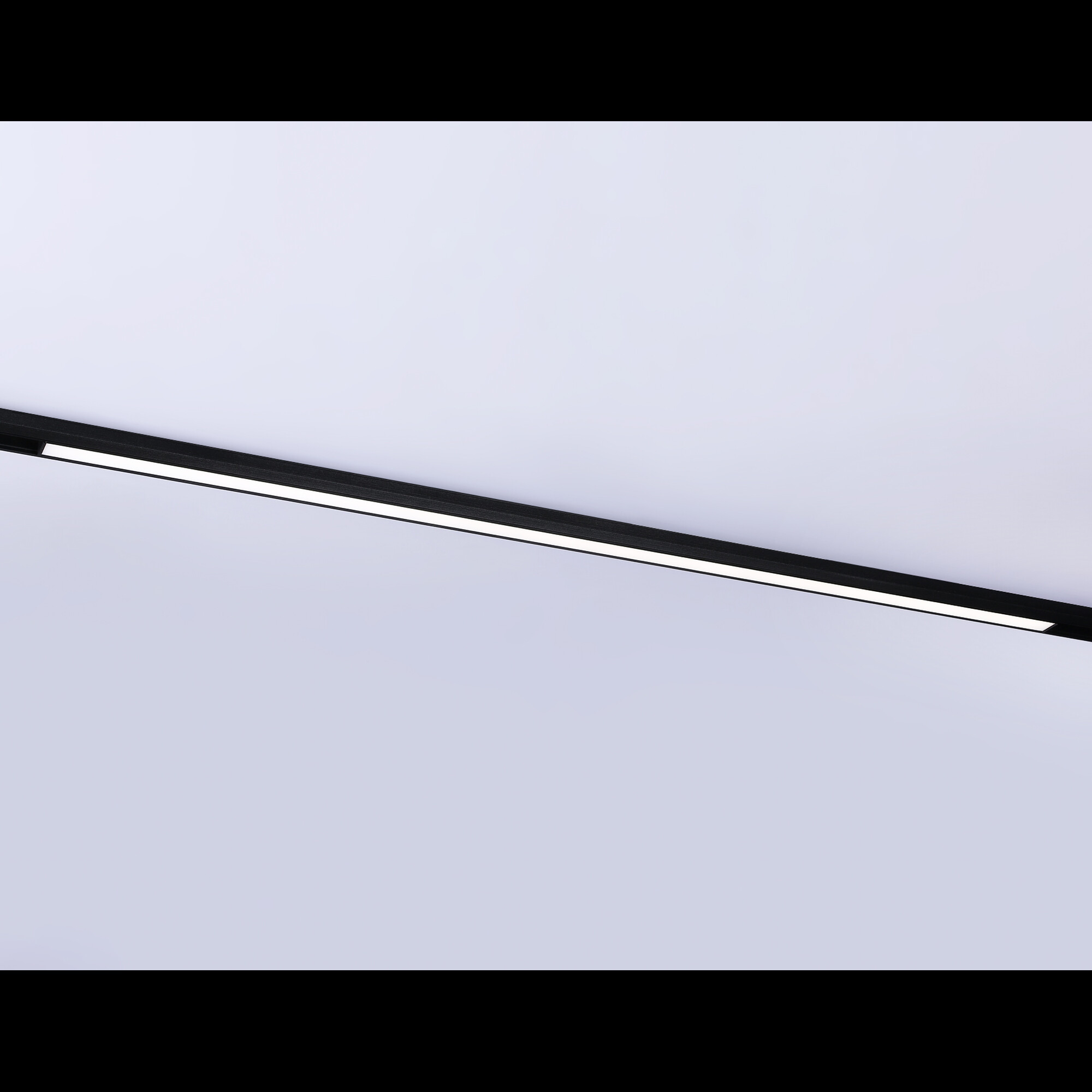 Светильник трековый для шинопровода Magnetic GL4013 BK черный IP20 36W 4200K 48V 900 Ambrella light