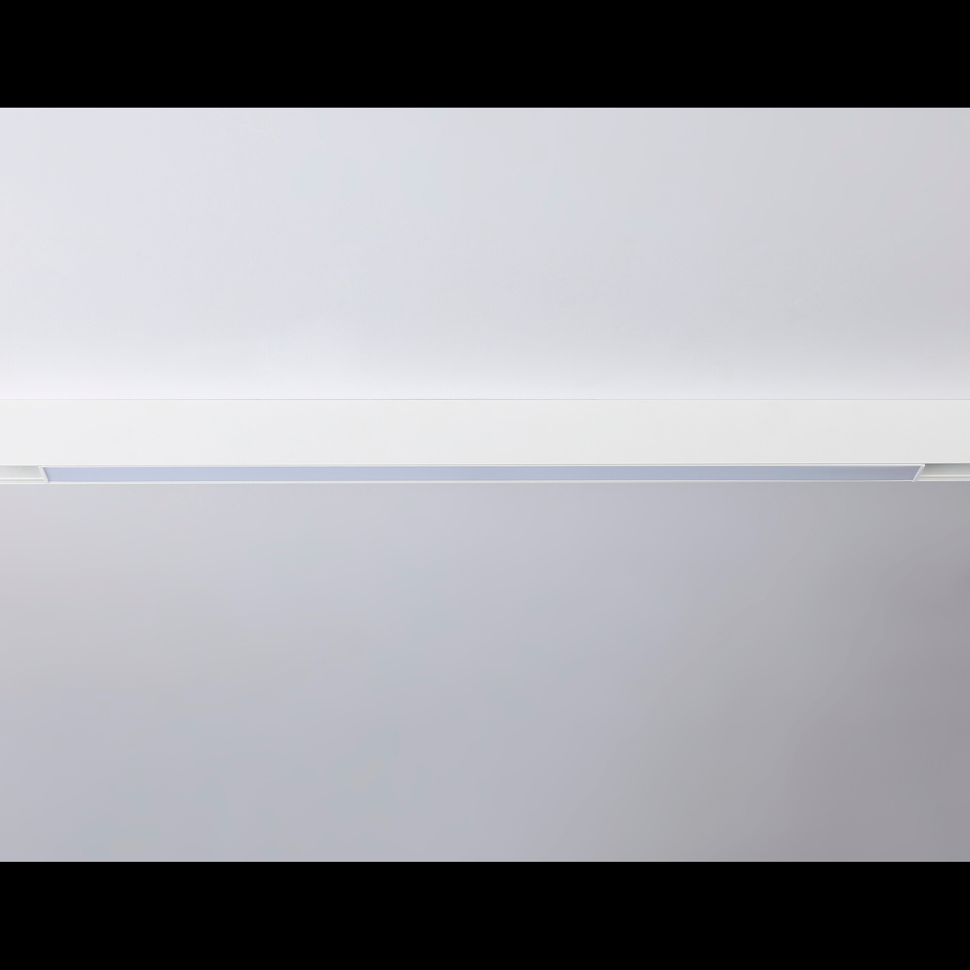 Светильник светодиодный трековый для шинопровода Magnetic GL4008 WH белый IP20 24W 4200K 48V Ambrell