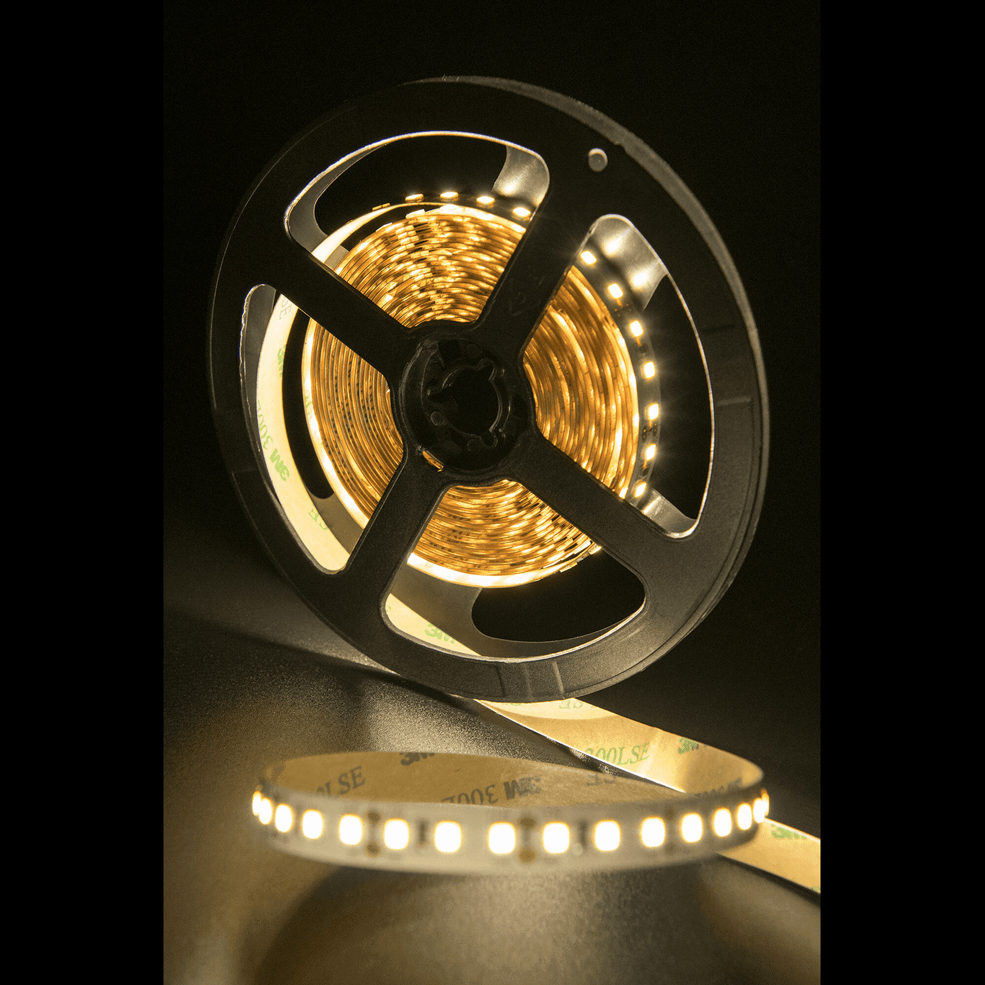 Лента светодиодная стандарт SMD2835 120LED/м 12Вт/м 12В IP20 Цвет:Теплый белый (1метр) SWG (распродажа)