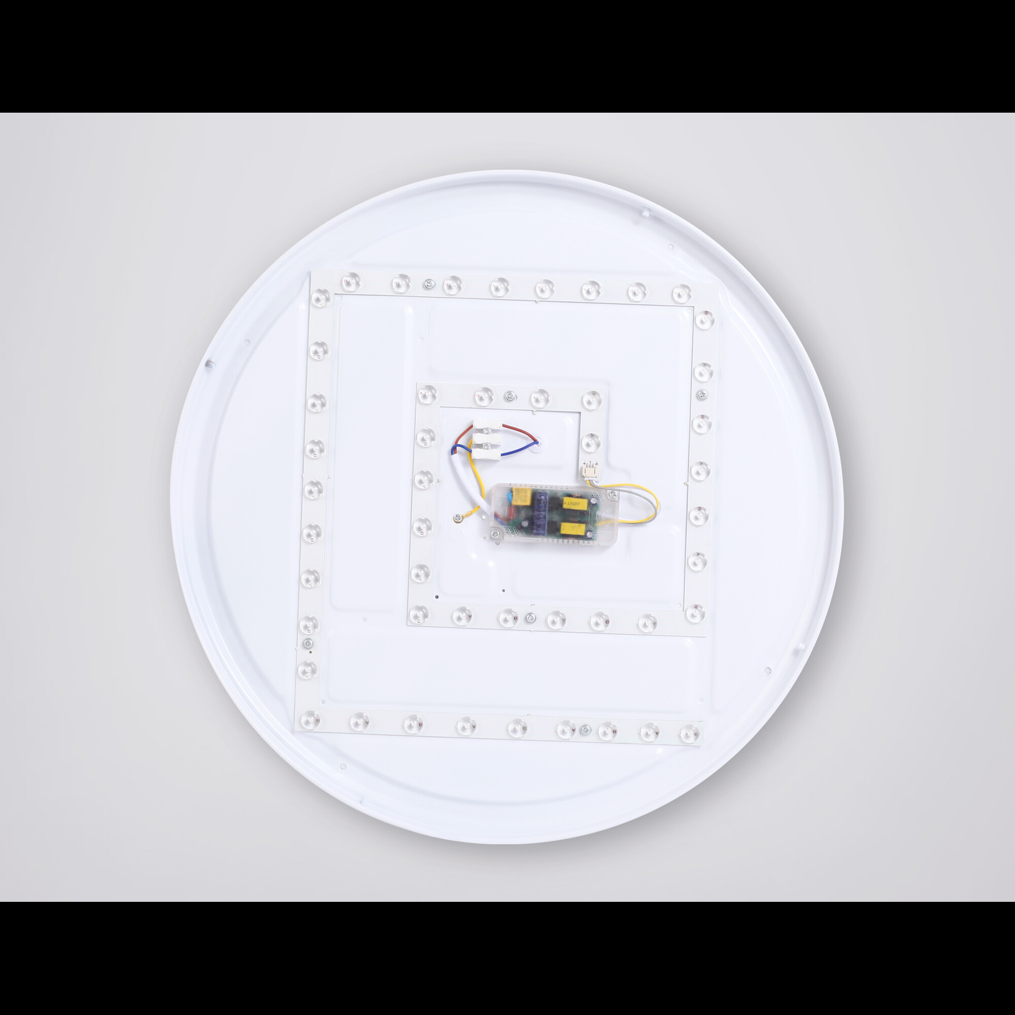 Потолочный светильник черный/светлое дерево IP20 60W D490*80 (ПДУ ИК) Ambrella light