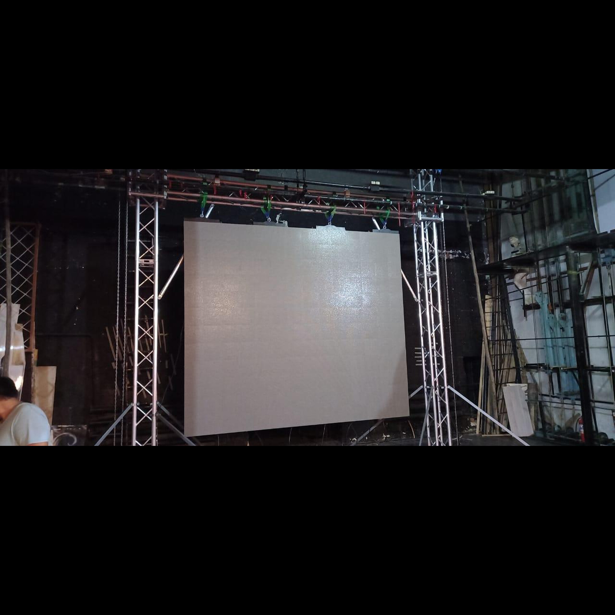 Кабинет алюминиевый с модулями Р4,81 500*1000мм GKGD