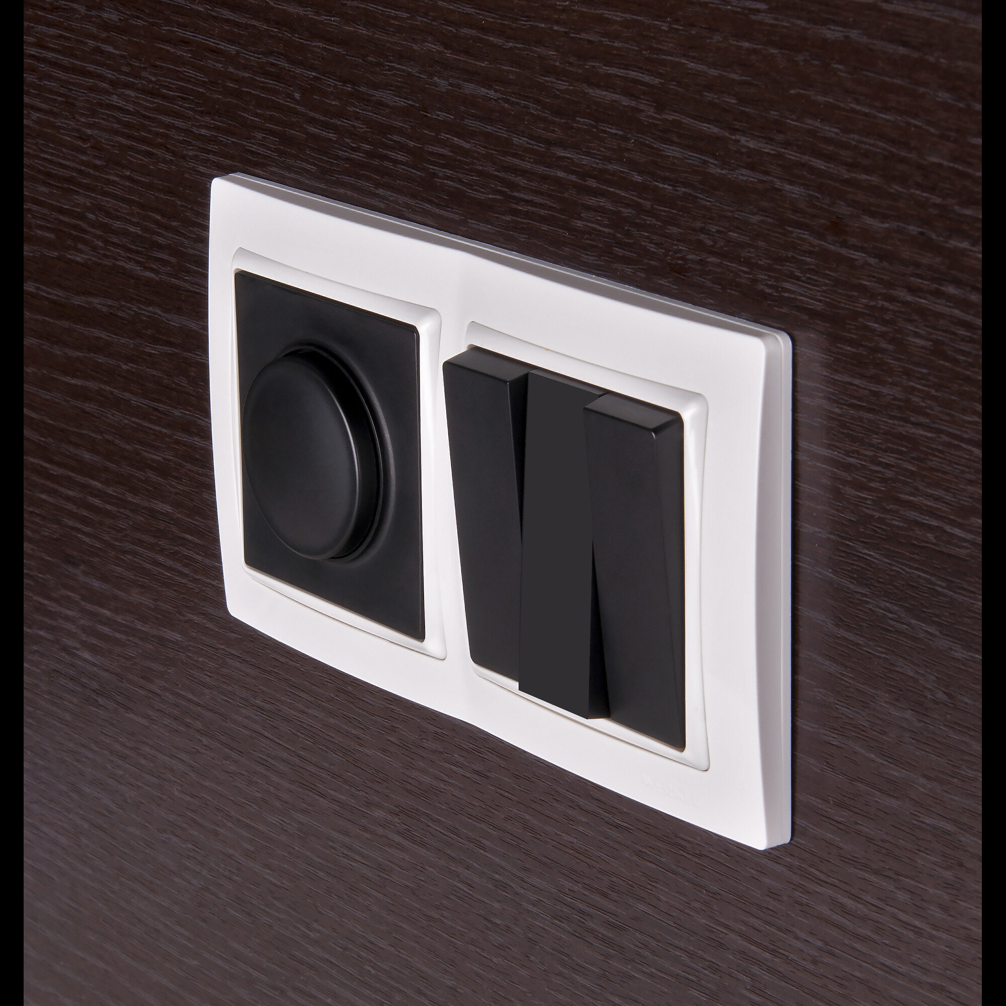 Рамка на 2 поста (белый, basic) / W0022001 (распродажа)