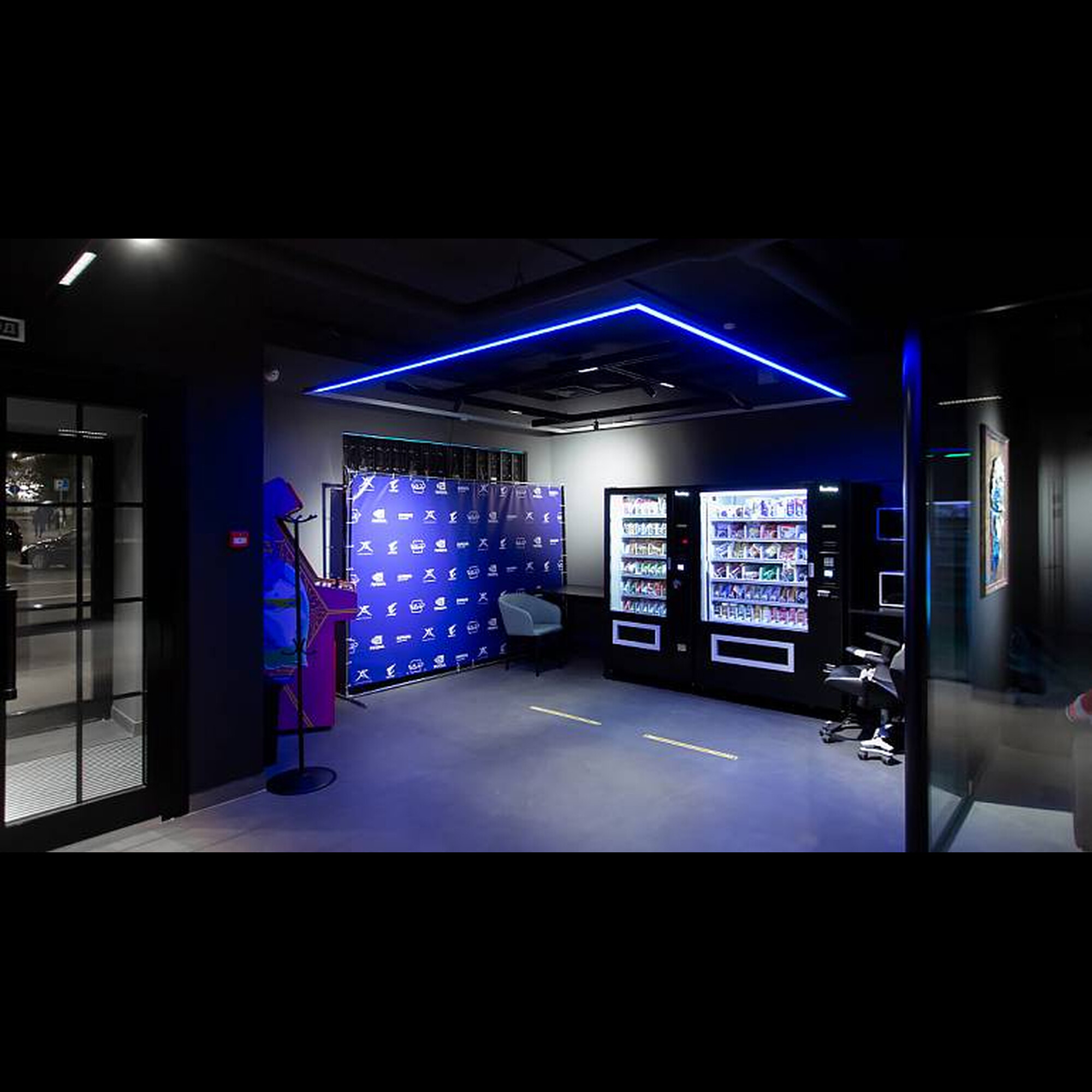 Лента светодиодная 14,4 Вт/м, SMD5050, 60led/m, SPI WS2811, IP20, 12В, RGB, 3M SWG