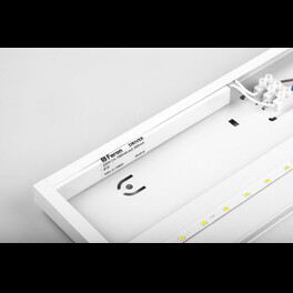 Светодиодный светильник AL2115 встраиваемый 72W 4000K белый со встроенным ЭПРА Feron 